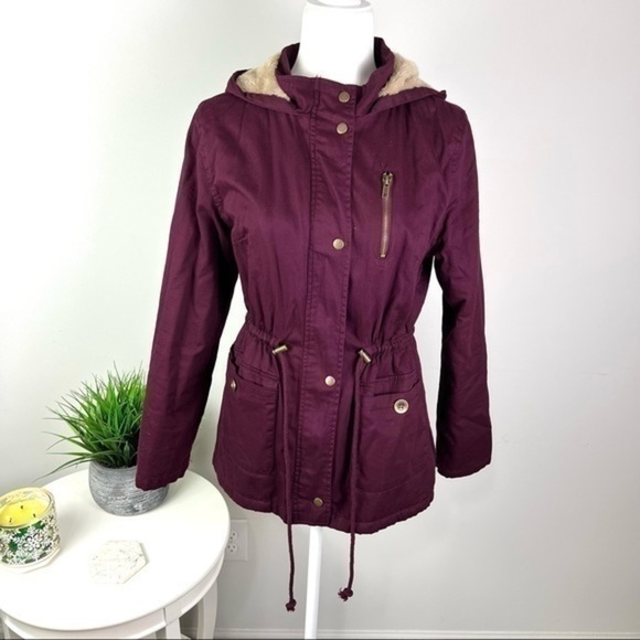 C’esstoi Mulberry Anorak Jacket Womens Faux Fur Lining And Front Tie size small - Picture 2 of 12